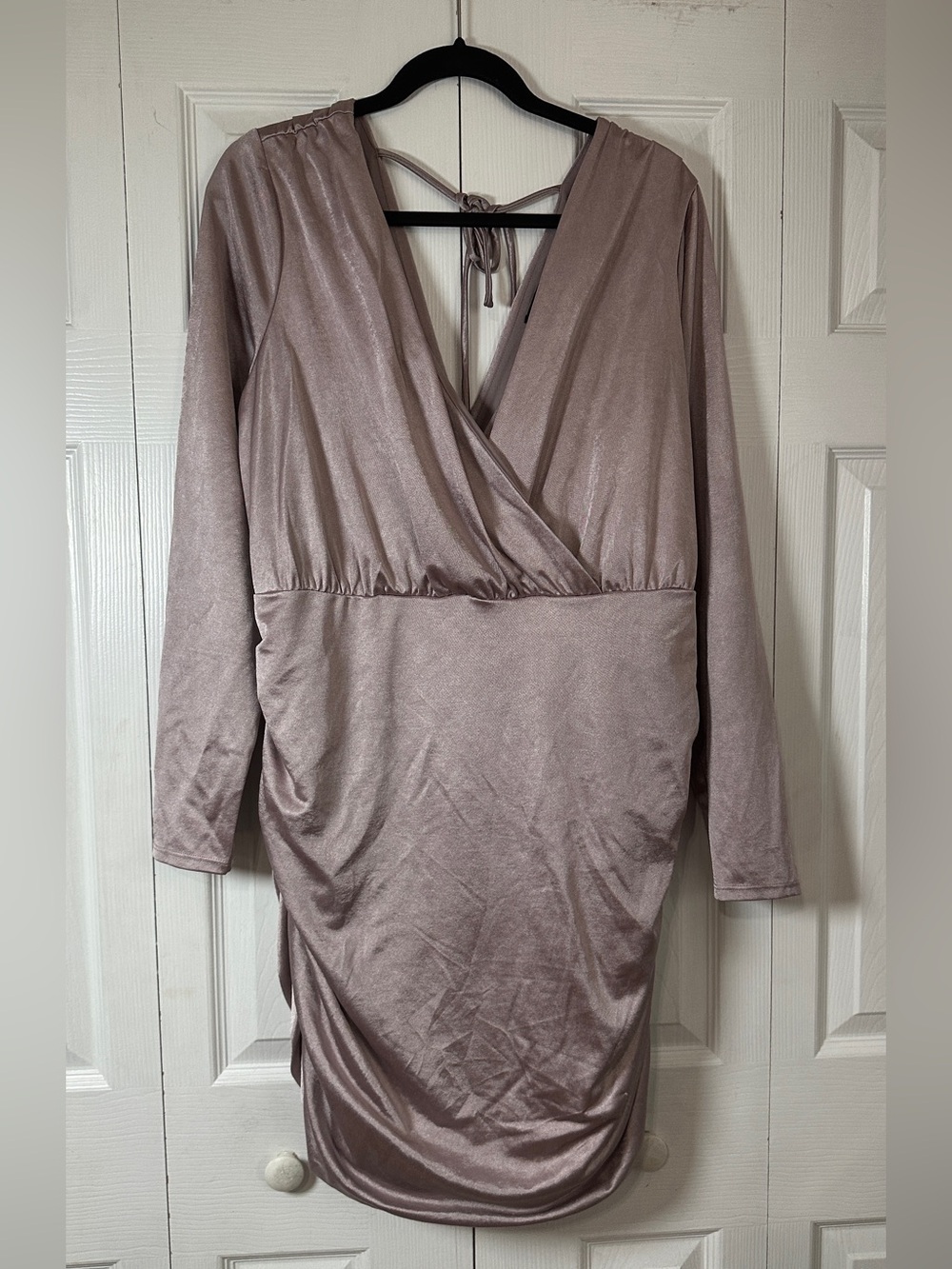 Forever 21 Long Sleeve Wrap Front Women's Dress in Mauve, New with tags